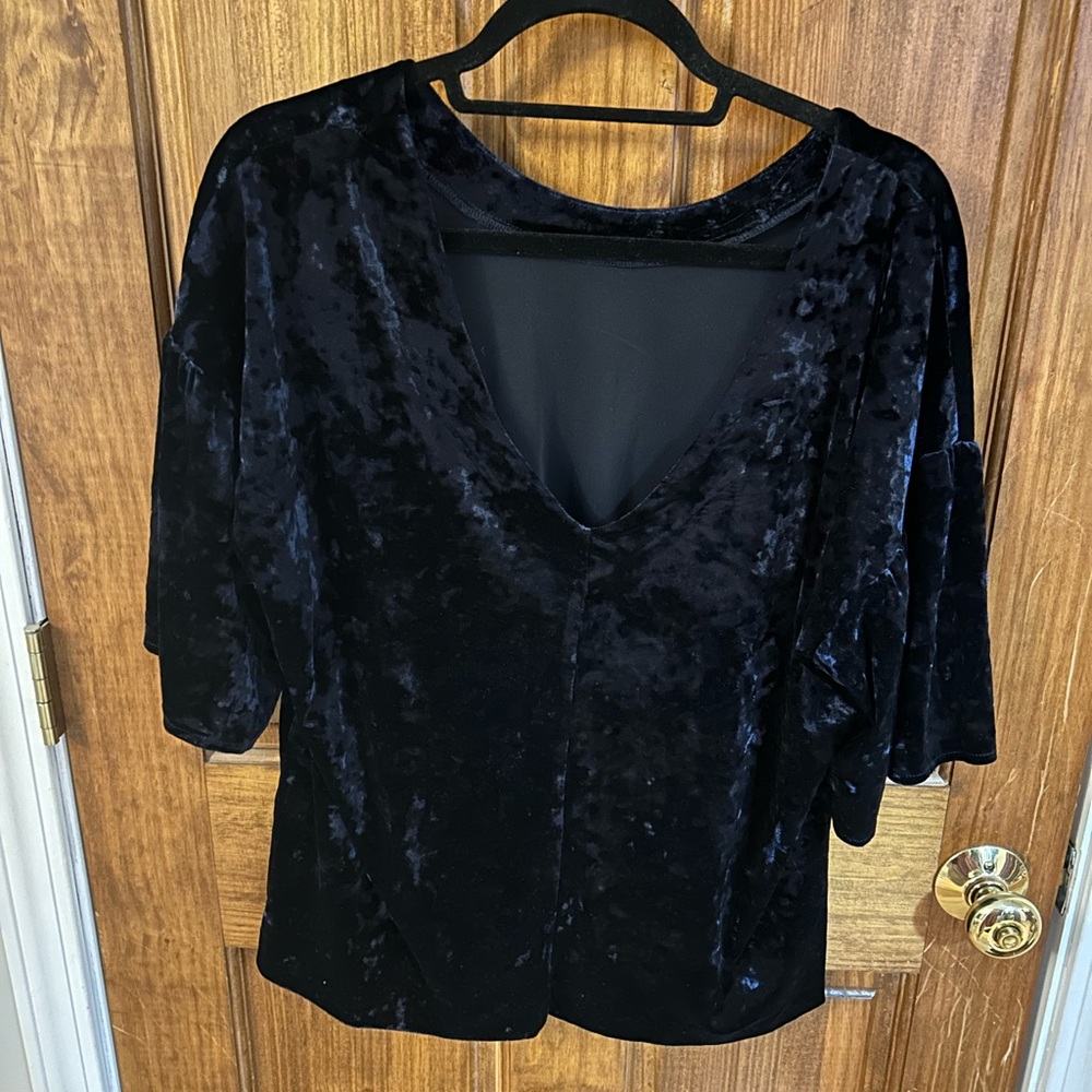 bobeau navy blue Crushed Velvet V-Neck Blouse